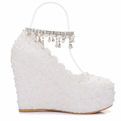 Aichashi Crystal Queen White Wedges Wedding Pumps Sweet White Flower Lace Pearl Platform Pump Shoes Classic Bride Dress High Heeled Lady