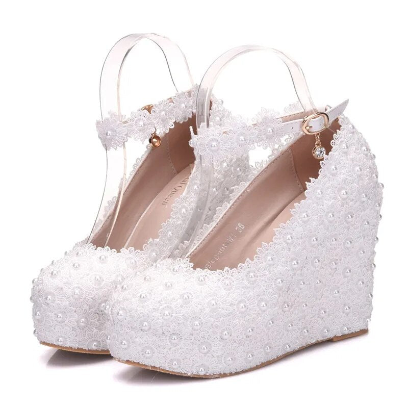 Aichashi Crystal Queen White Wedges Wedding Pumps Sweet White Flower Lace Pearl Platform Pump Shoes Classic Bride Dress High Heeled Lady