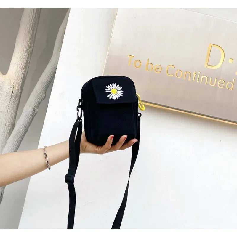 Aichashi Little Daisy Women's Crossbody Bag New Korean Canvas Mini Shoulder Bag Simple and Versatile Small Phone Bag