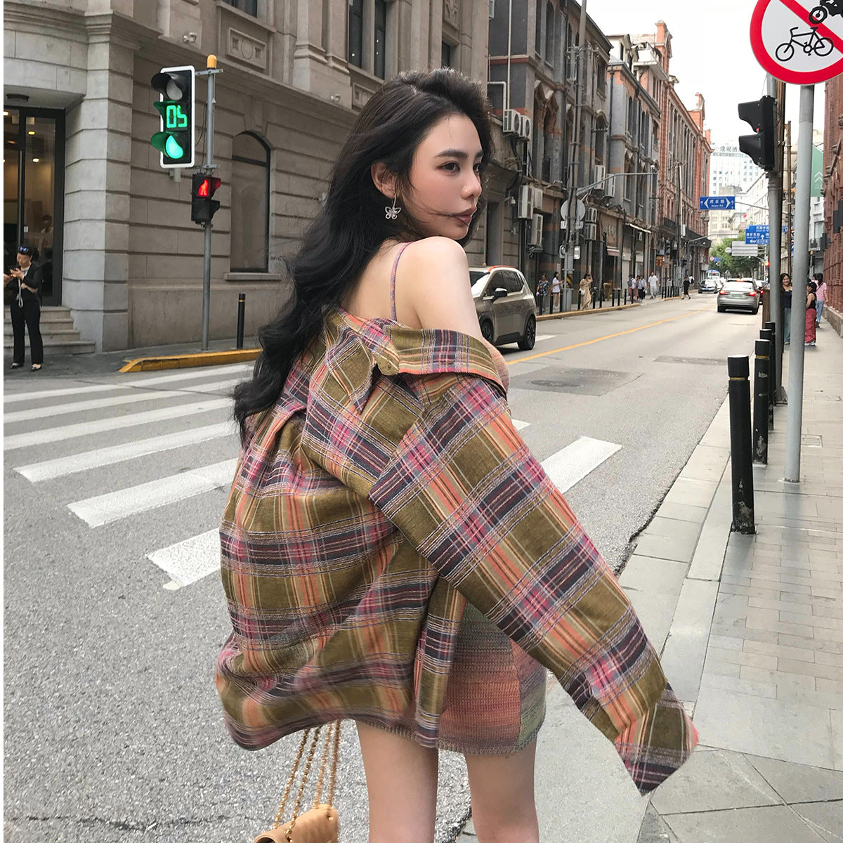 Aichashi grunge outfits Autumn and Winter New Loose Coat Design Sense Niche Retro Versatile Slimming Plaid Long Sleeve Shirt