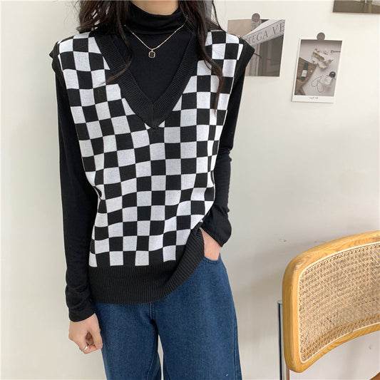 Aichashi fall outfits black women 2024 Early Autumn New Slimming Chessboard Plaid Sweater V-neck Vest Loose Stacked Outer Sleeveless Vest for Women Fashion