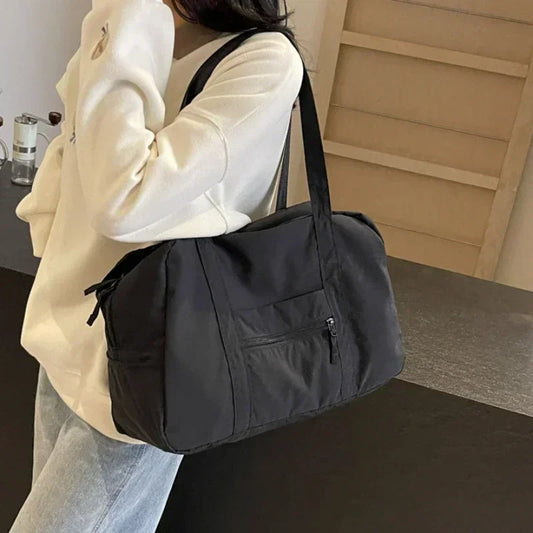 Aichashi Casual Large Capaci Nylon Cloth Bag Women 2024 New Fashion Commuter Shoulder Bag Short-Distance Travel Bag Fitness Bags