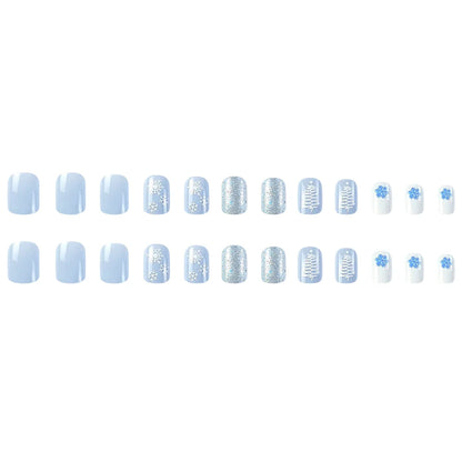 24 Pcs Glossy Short Squoval Press On Nails Blue And White Christmas Glitter Fake Nails Snow Pattern Reusable False Nails