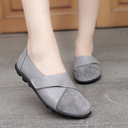 Aichashi New Fashion  Flat Shoes Women Soft Sole Plus Size Casual Comfortable Shoes Women's Shoes on Offer