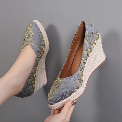 Aichashi New Pointed Shallow Mouth Women Wedge Heel Thick Sole Single Shoes Women Straw Woven Twine rope sole Spring Autumn Shoes