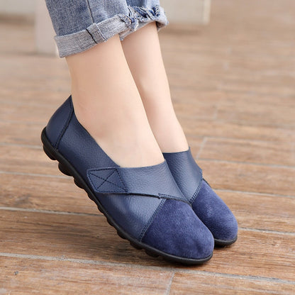 aichashi New Fashion  Flat Shoes Women Soft Sole Plus Size Casual Comfortable Shoes Women's Shoes on Offer