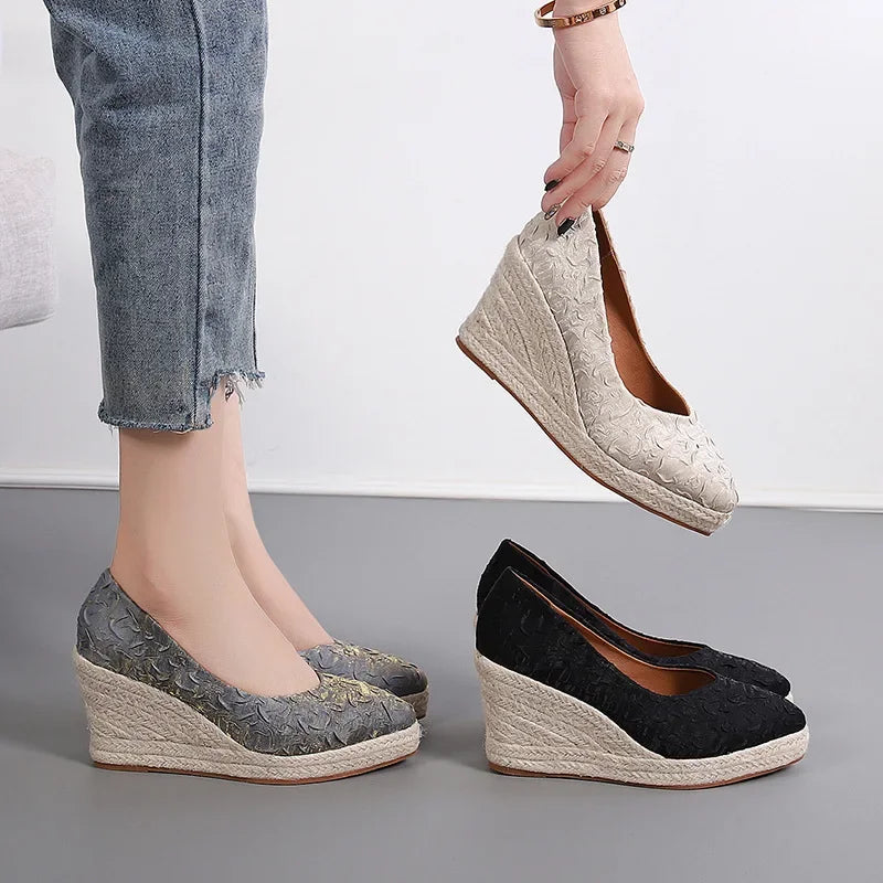 Aichashi New Pointed Shallow Mouth Women Wedge Heel Thick Sole Single Shoes Women Straw Woven Twine rope sole Spring Autumn Shoes