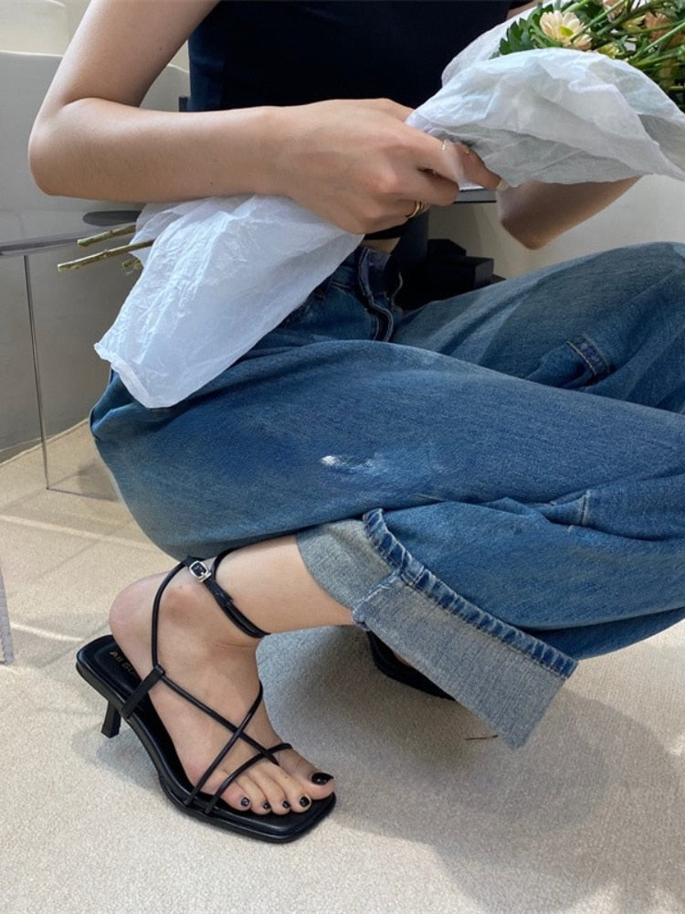 Aichashi Cross Toe Hollow Out Shoes Office Lady Retro Thin Heels Sandals Casual Summer Beach Fashion Vintage Black Shoes Woman Korea