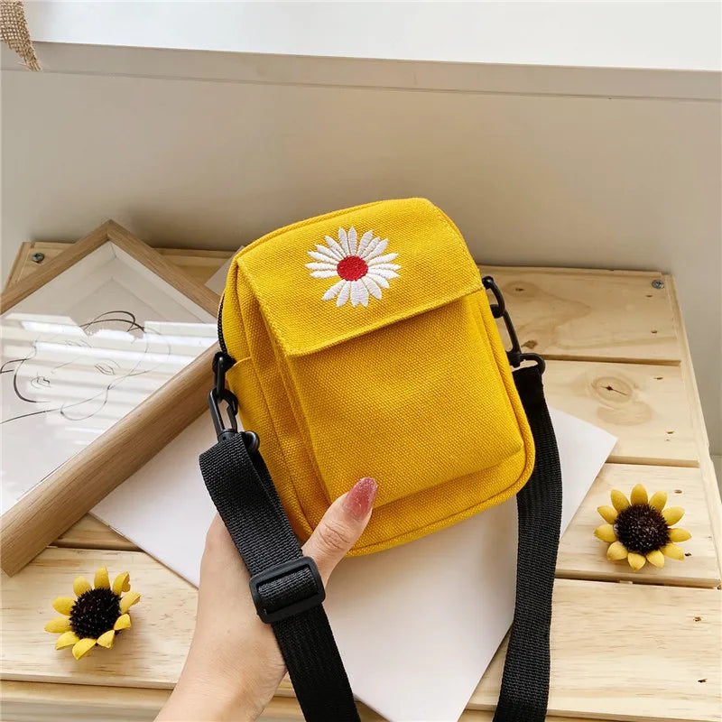 Aichashi Little Daisy Women's Crossbody Bag New Korean Canvas Mini Shoulder Bag Simple and Versatile Small Phone Bag