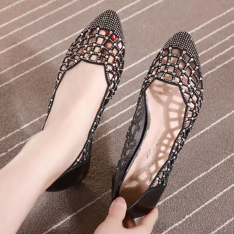 Aichashi New Rhinoceros Sandals Women's Flat Fashion Pointed Low Heels Women's Summer Hollowed Out Breathable Women's Large Size Shoes