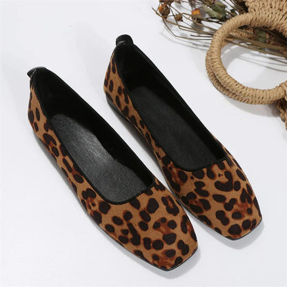 Aichashi 2024 Spring and Autumn Fashionable Comfortable Elegant Versatile and Wear-resistant Casual Flat-soled Leopard Print Shoes