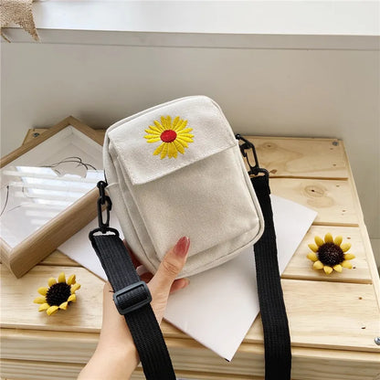 Aichashi Little Daisy Women's Crossbody Bag New Korean Canvas Mini Shoulder Bag Simple and Versatile Small Phone Bag