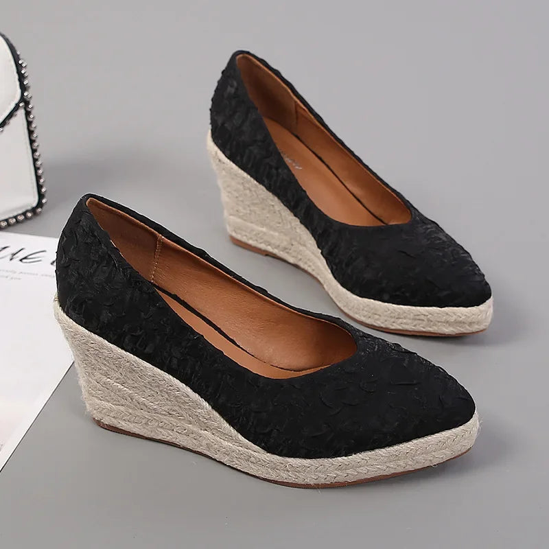 Aichashi New Pointed Shallow Mouth Women Wedge Heel Thick Sole Single Shoes Women Straw Woven Twine rope sole Spring Autumn Shoes